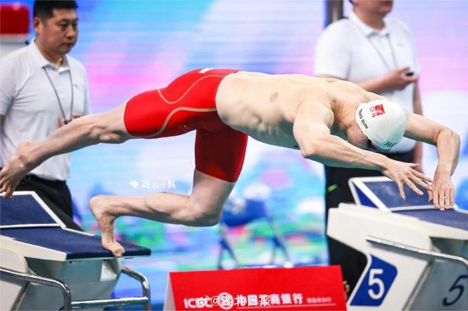 孙杨晋级400自决赛,孙杨400自成绩
